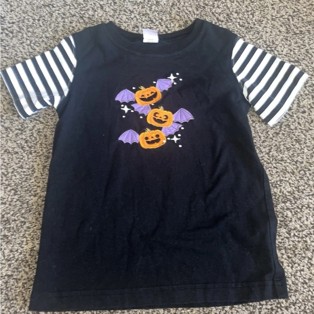 Ricrac And Ruffles Boys Embroidered Short Sleeve Tshirt Size 6 Halloween